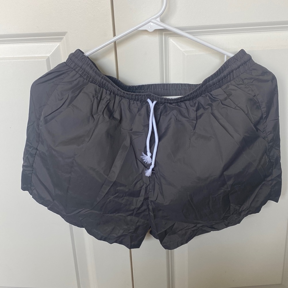 Workout shorts - NWT - shophopes - grey - L